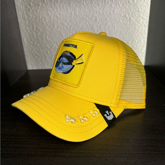 Goorin Bros Trucker Fresh Friday Drop
"Dorway Effect" Forgetful Fish Sold Out - Picture 2 of 7